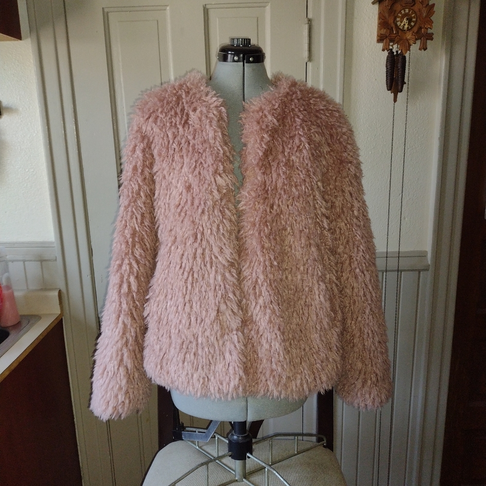 Women's Faux Fur Plush Jacket - Blush Pink